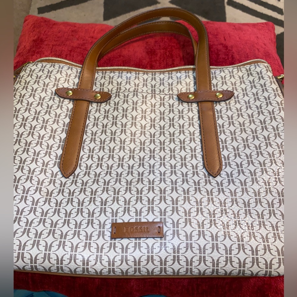 Fossil Pocketbook